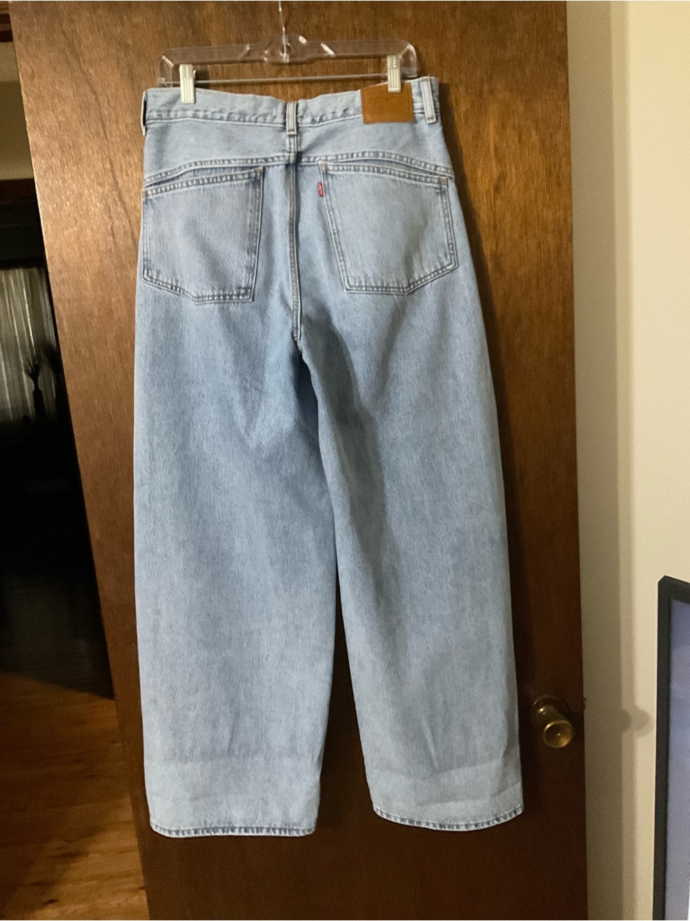 Levi’s Super Baggy Barrel Jeans - Picture 6 of 7